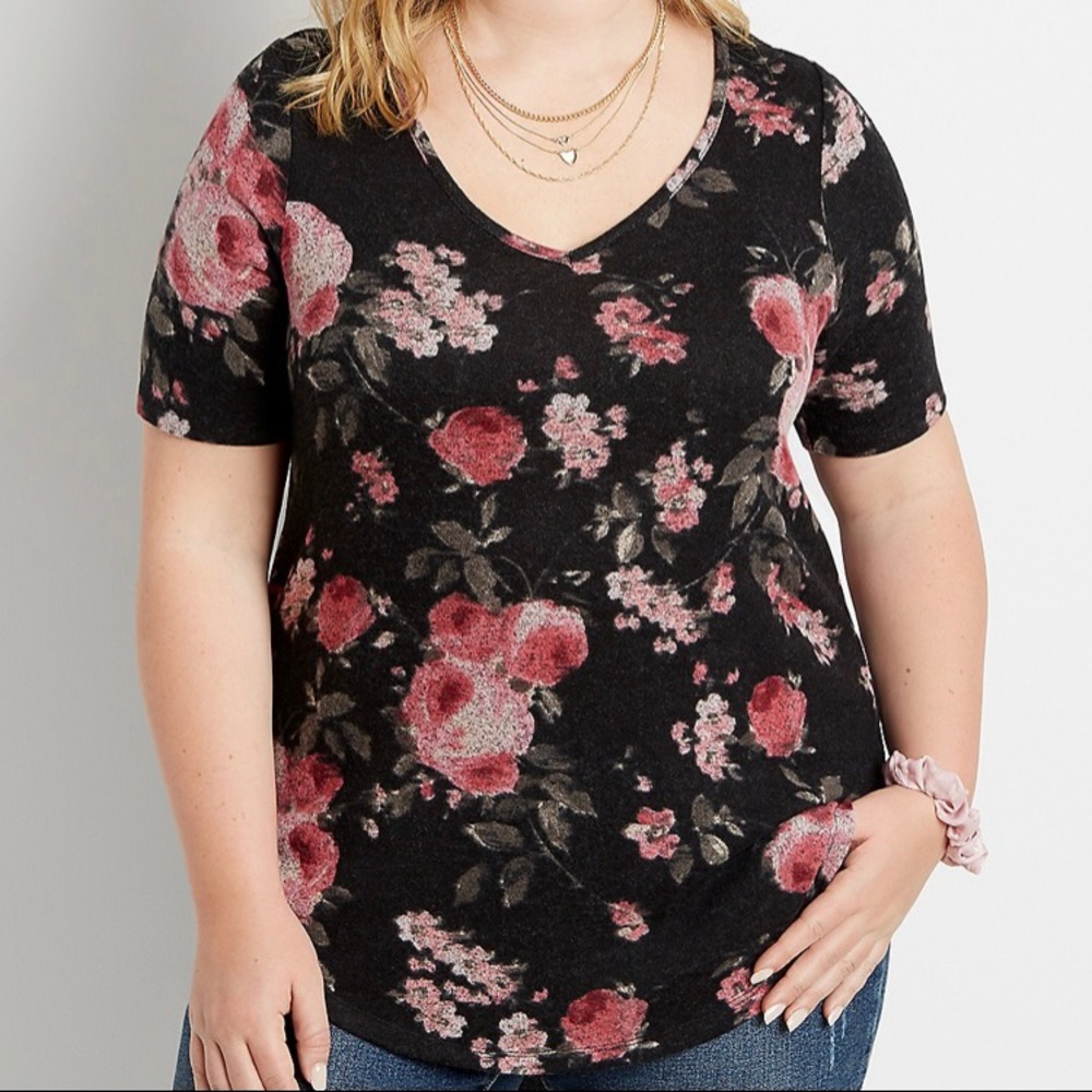 NWT Maurices Plus Flawless Cozy floral tun…